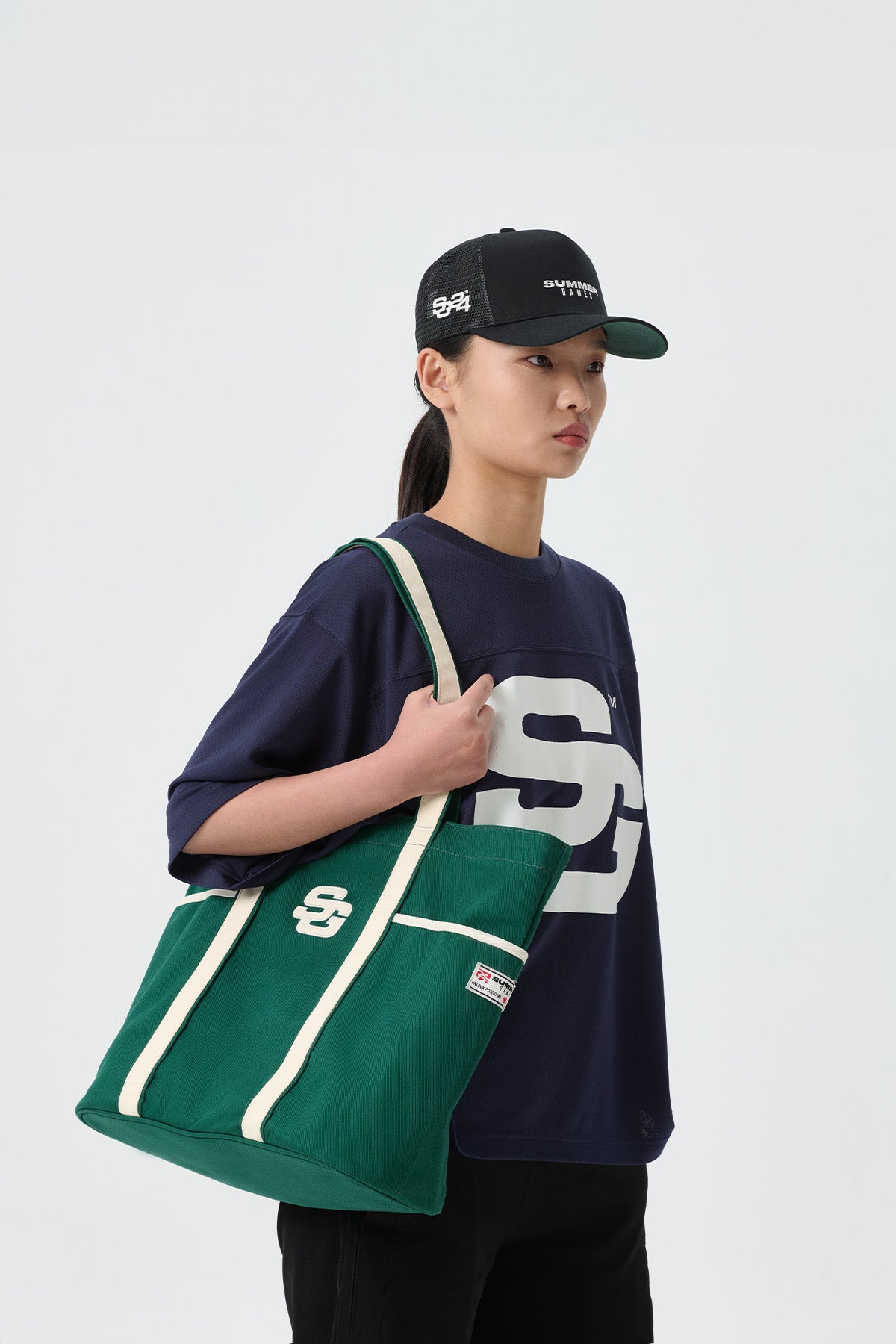 SG24 LOGO TOTE BAG - HUNTER GREEN