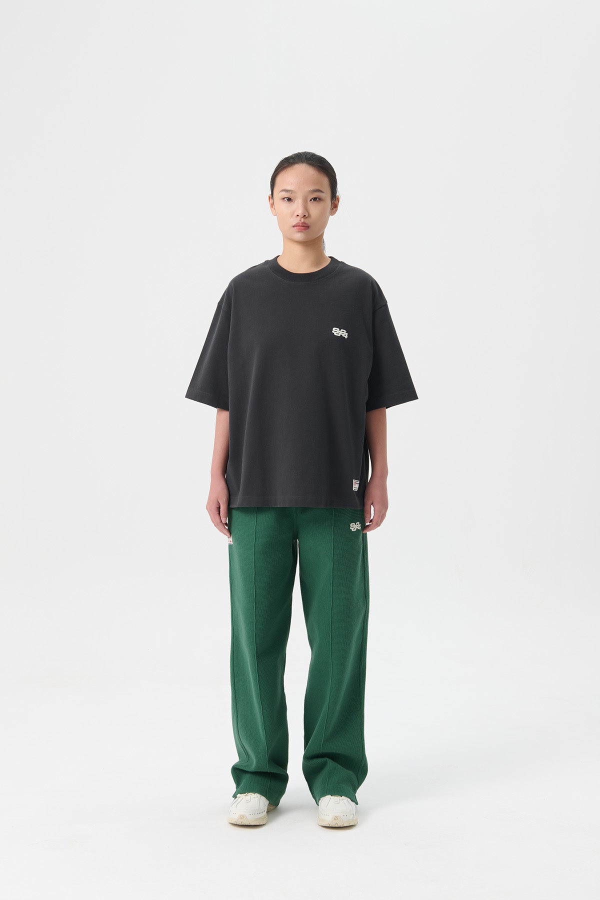 STACK LOGO ICON TEE - JET BLACK